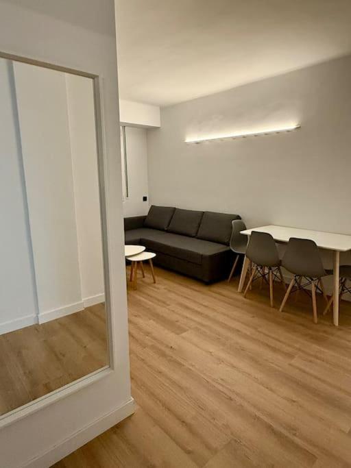 Vivienda Renovada Y Centrica Bilbao