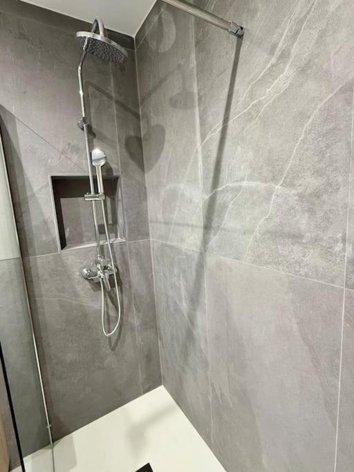 Vivienda Renovada Y Centrica Bilbao